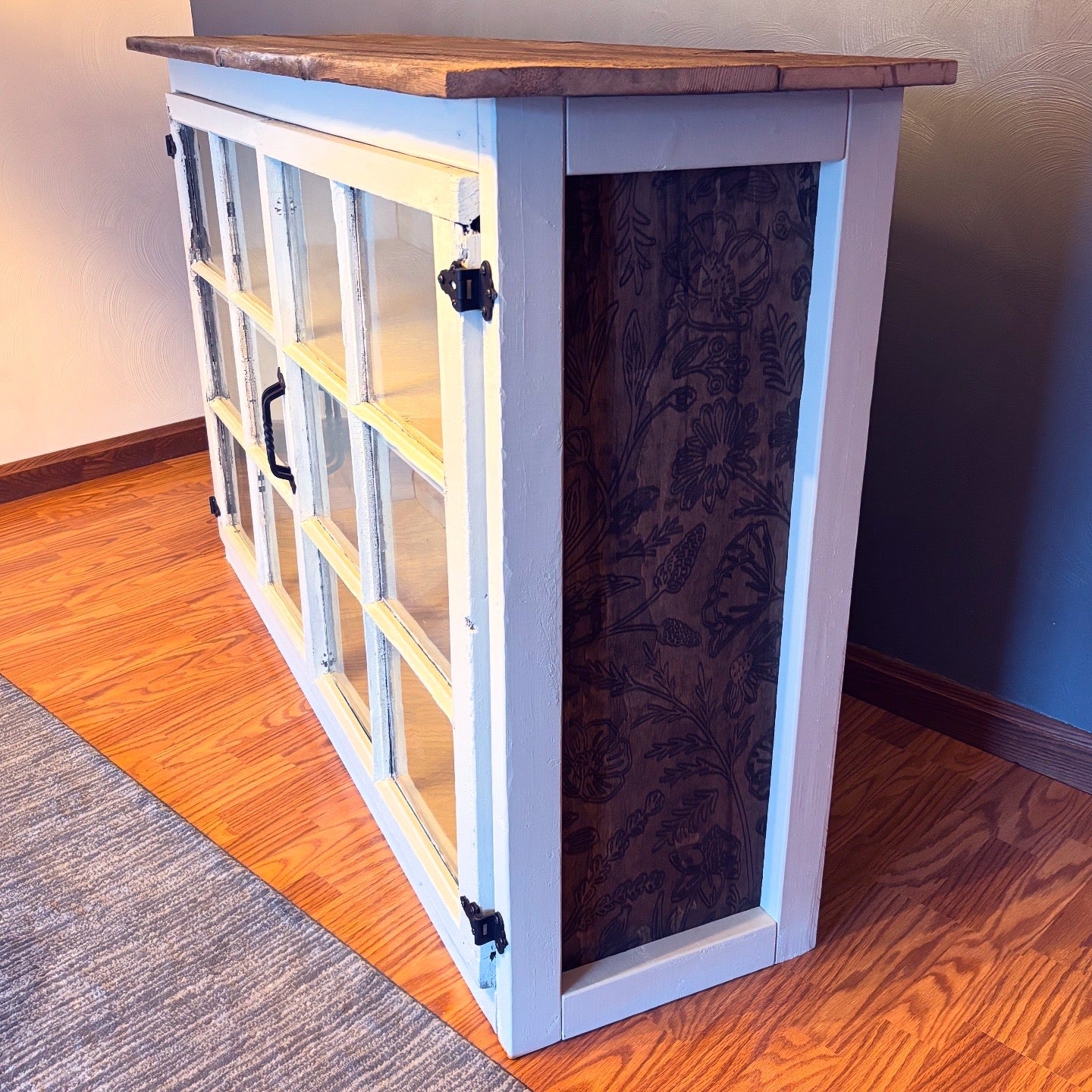 Window Cabinet