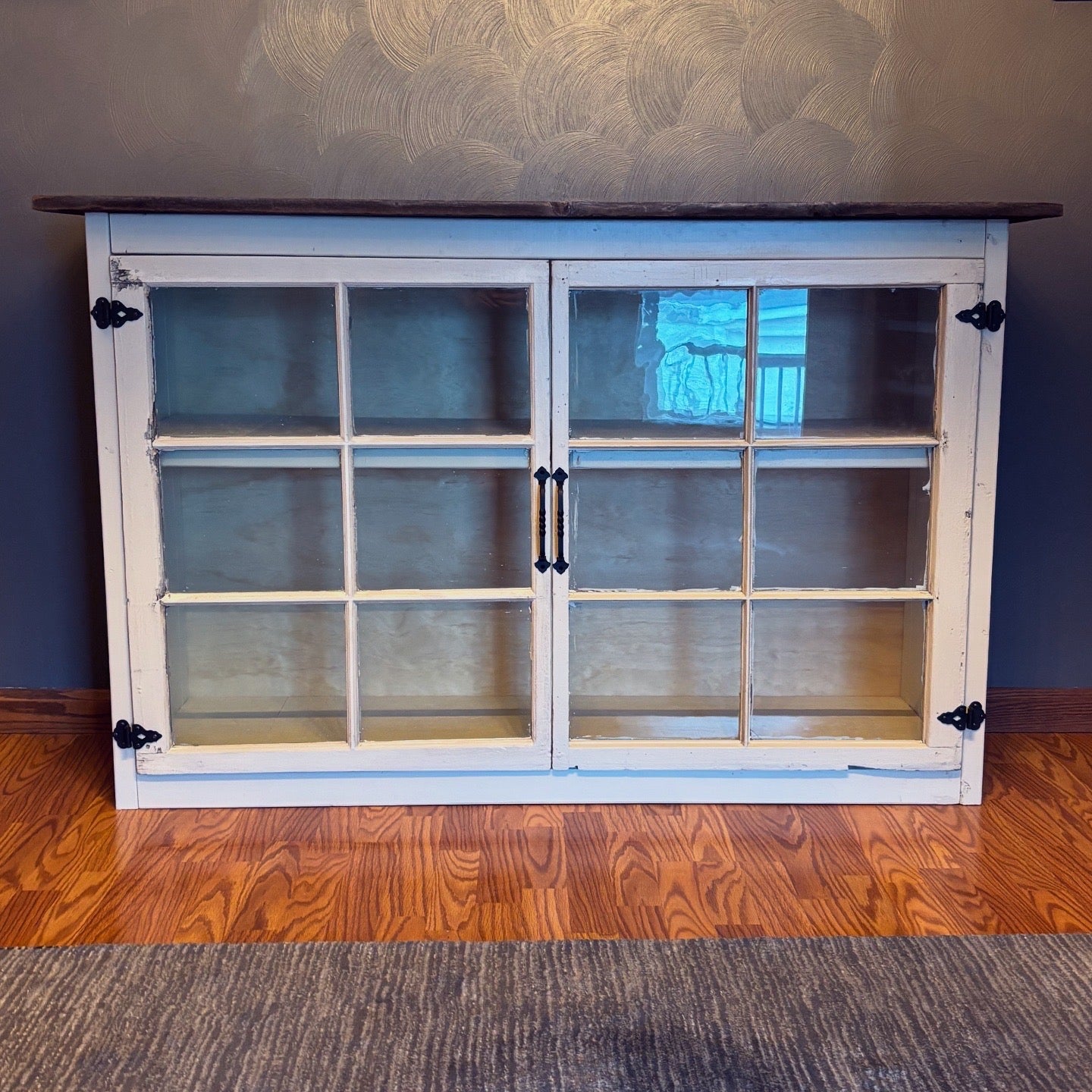 Window Cabinet