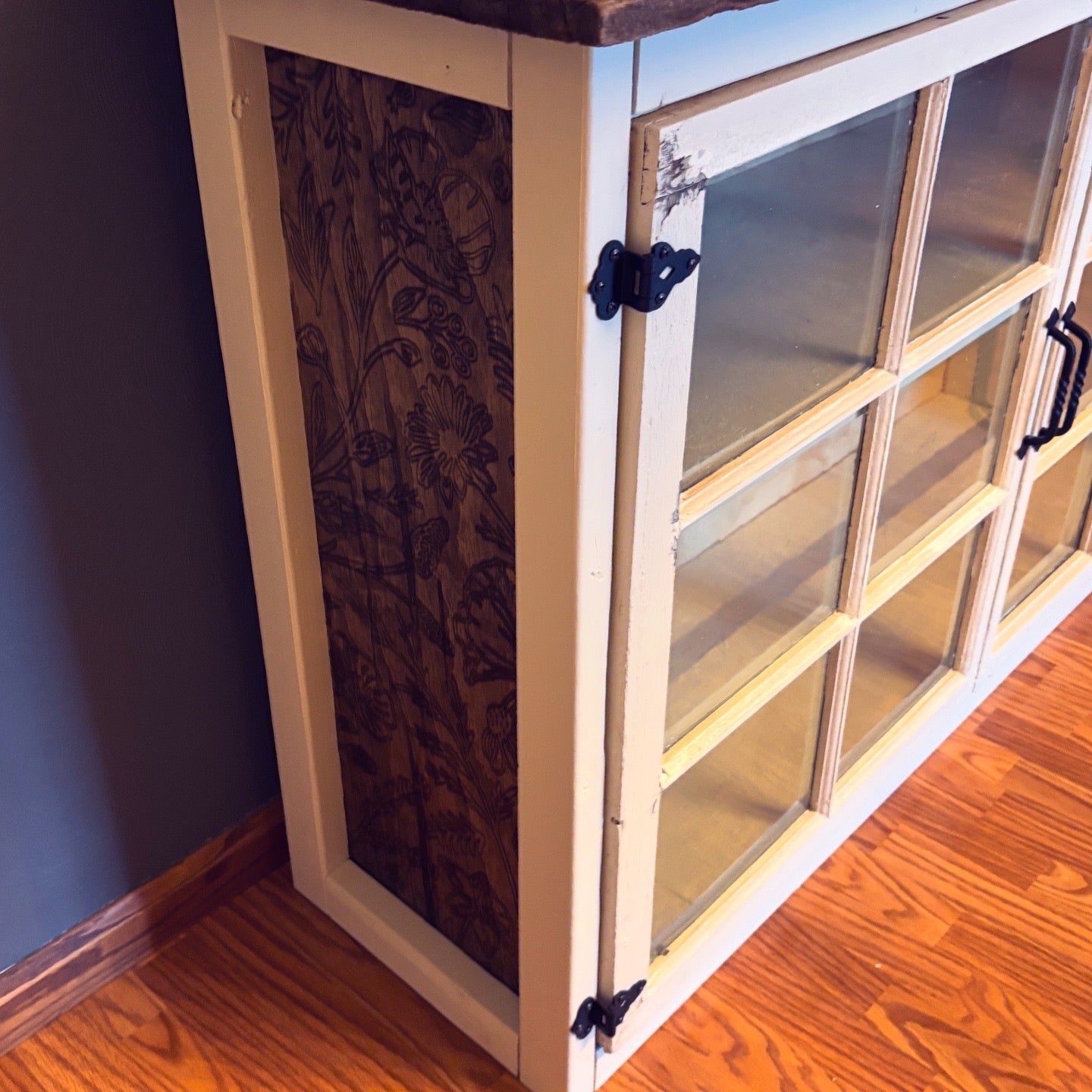 Window Cabinet